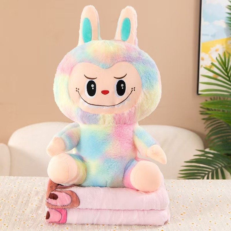 Maskotka Labubu z Kocyk