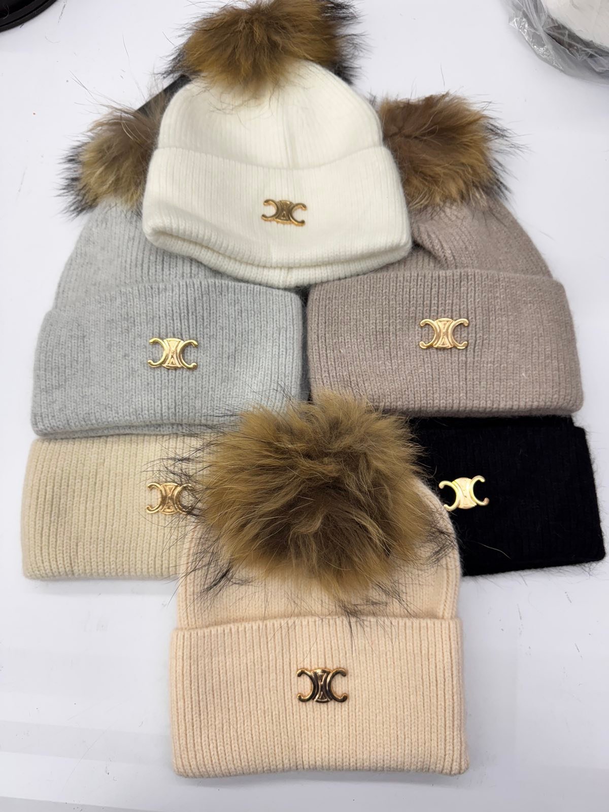 CZAPKI ZIMOWE DAMSKI