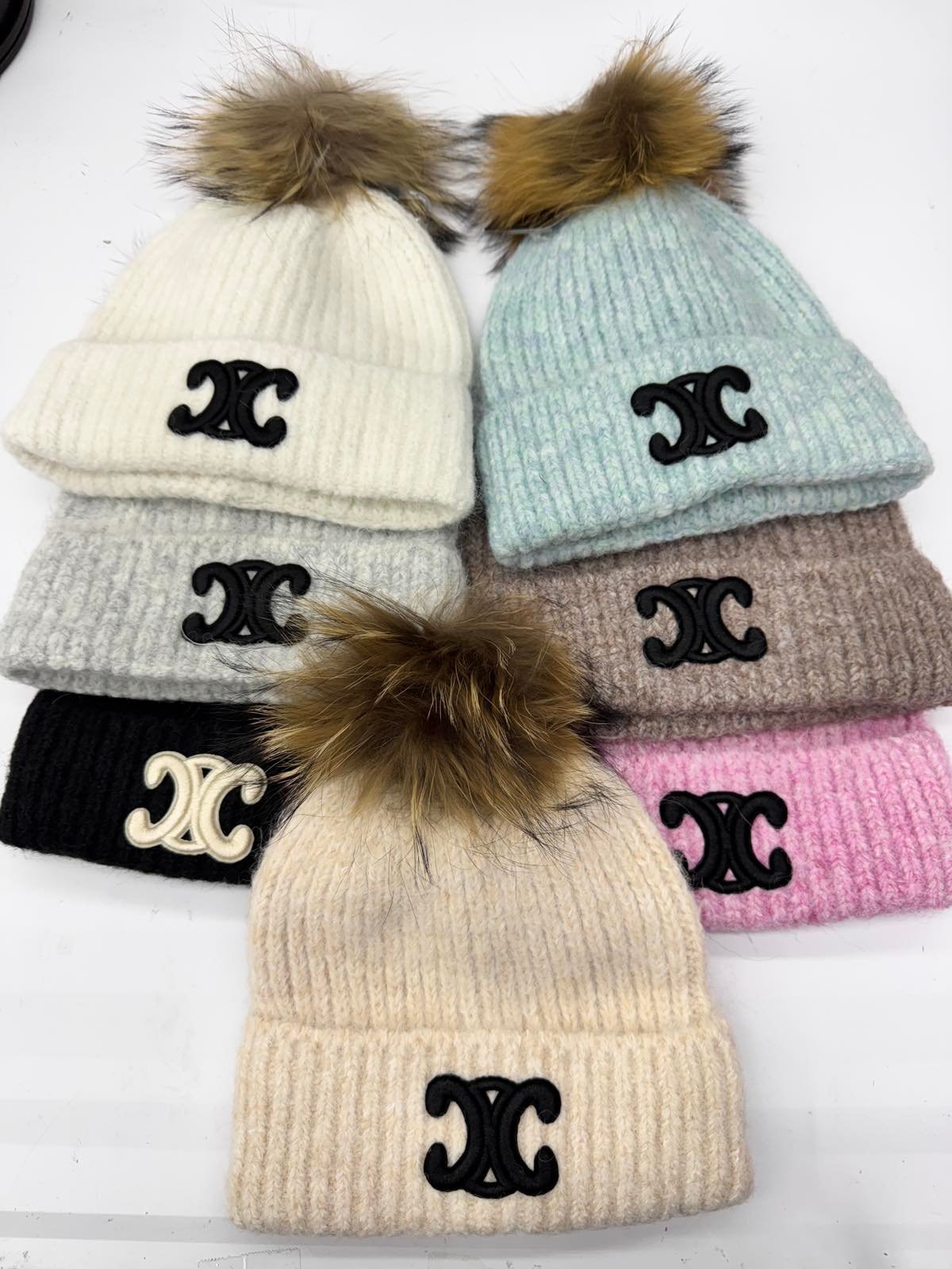 CZAPKI ZIMOWE DAMSKI