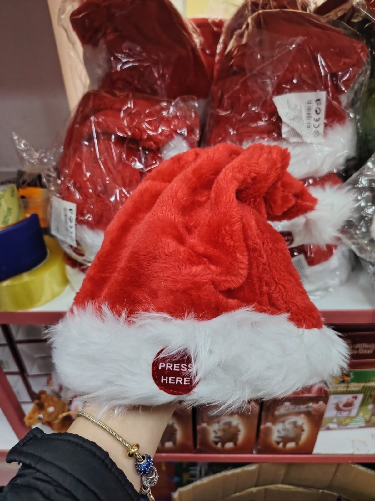 Czapka Mikołaja z muzyka