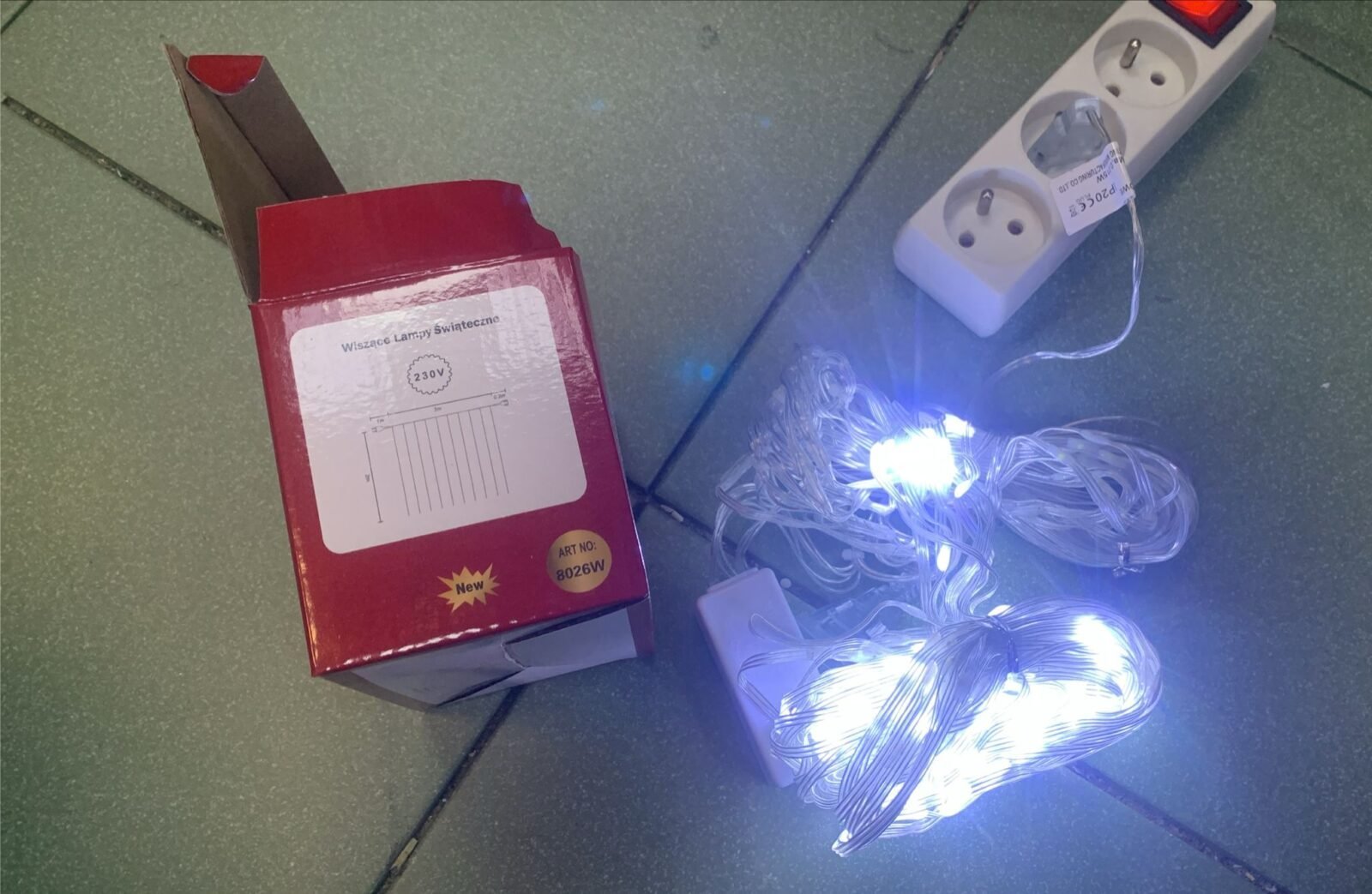 Wiszące lampy świętaczne 200led 3x2metr